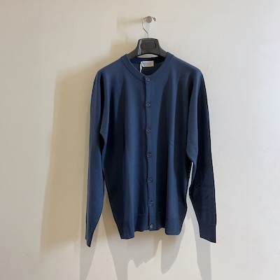 yJOHN SMEDLEY  CREW NECK CARDIGAN N[lbNJ[fBKzA4665*106