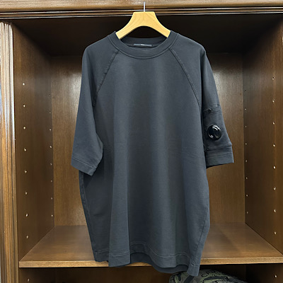 �yLIGHT FLEECE SHORT SLEEVE SWEATSHIRT�z20CMSS034A*121�摜1